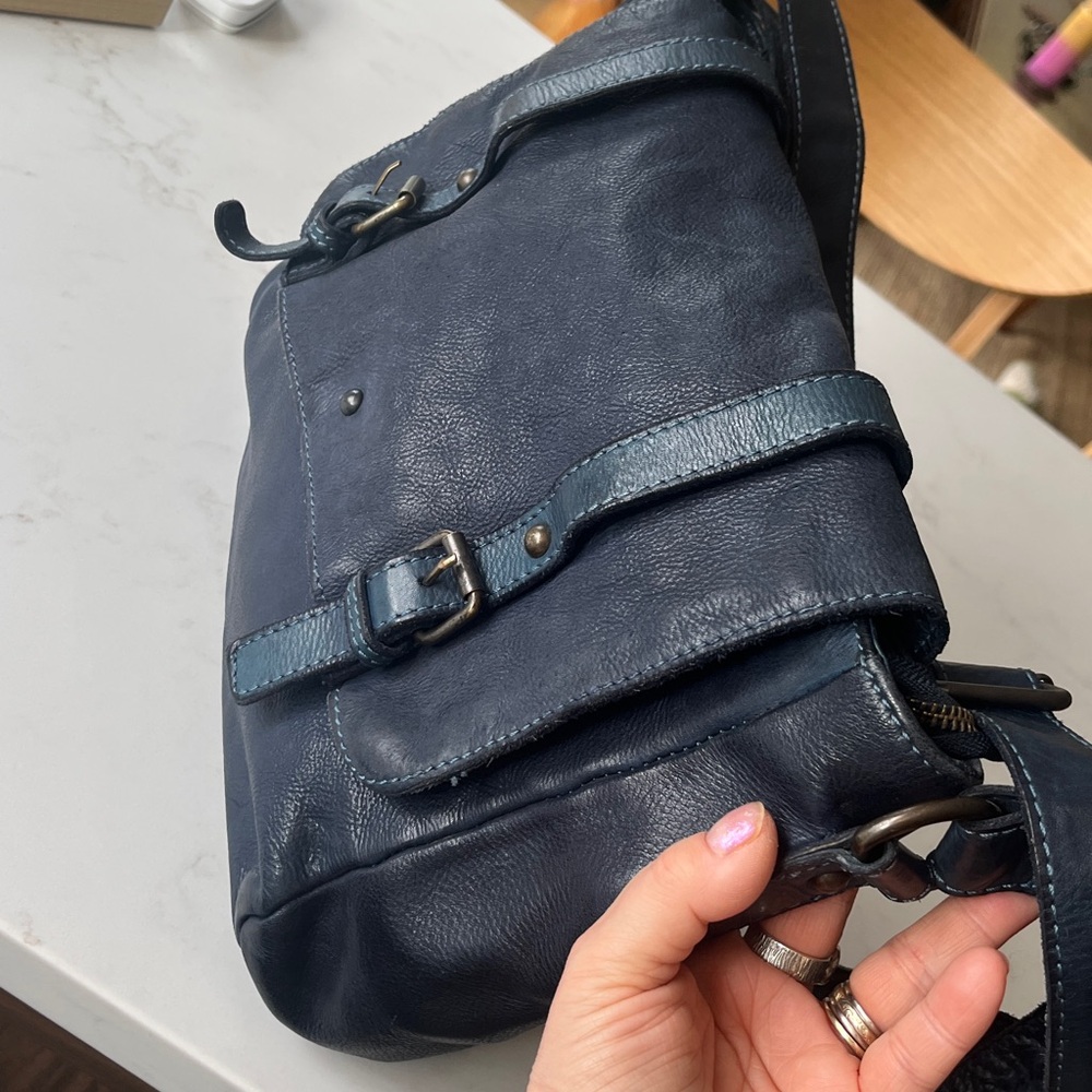 Elegant Navy Leather Satchel - Picture 13 of 16
